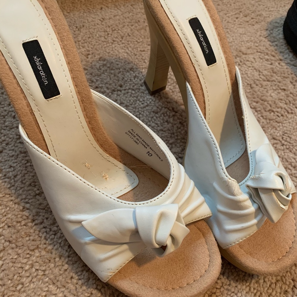 White faux leather knit sandal heel pumps.